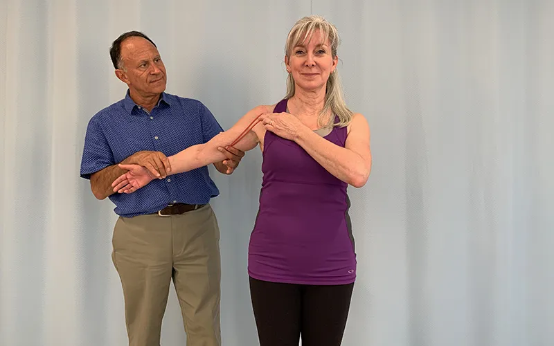 MJ_19_StretchingTheNeck6B_800