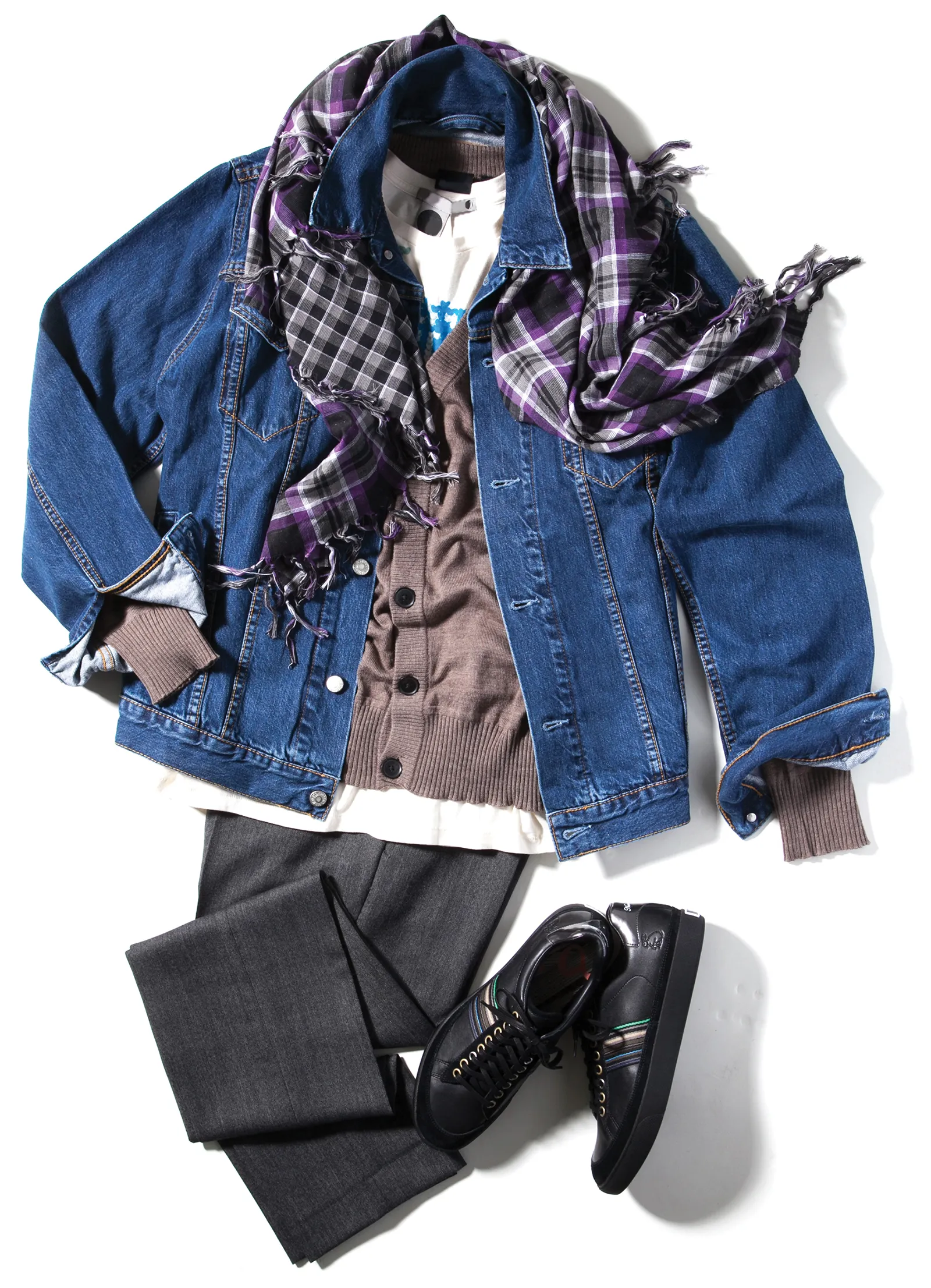MA_16_Clothes_Main_shutterstock_1600